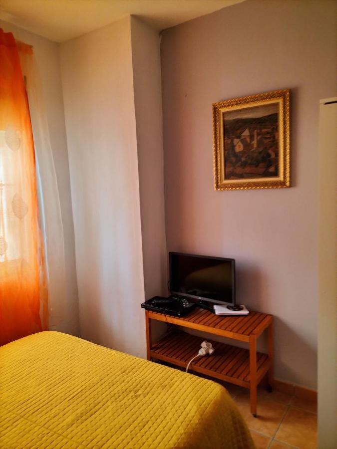 Casa En Zuheros 4 A 5 Personas Extérieur photo